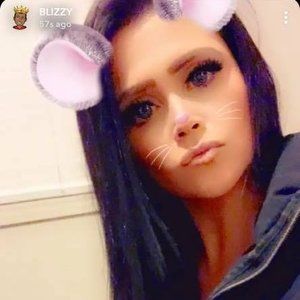 Meet your Posher, Karrie